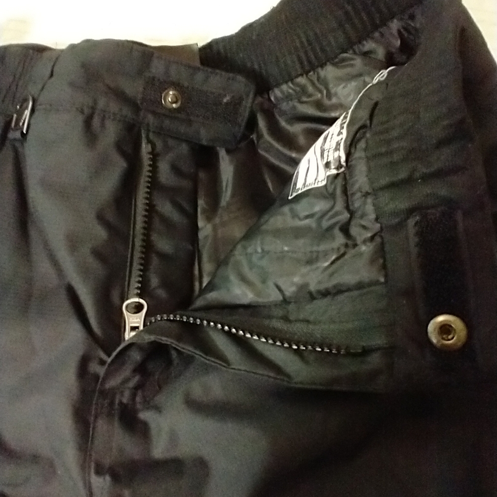 Gerry Black Snow Pant, Size 10-12, Pocket, Zipper And Snap, Winter - Picture 4 of 7